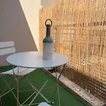 Petit Chez Moi Avec Parking Apartment *