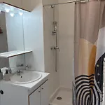 Petit Chez Moi Avec Parking Apartment