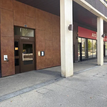 Petit Chez Moi Avec Parking 아파트