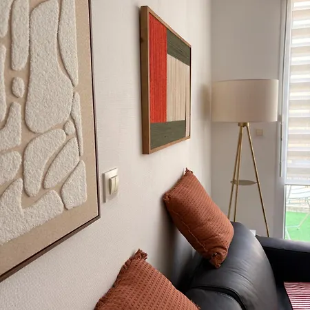 아파트 Petit Chez Moi Avec Parking